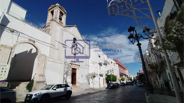 Single house for Sale in Castellana Grotte